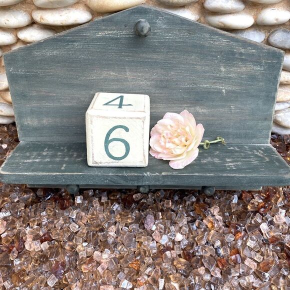 🏡HANGING WOODEN YEARLY WALL CALENDAR with decorative numbers and blocks. ECU! - Picture 7 of 10